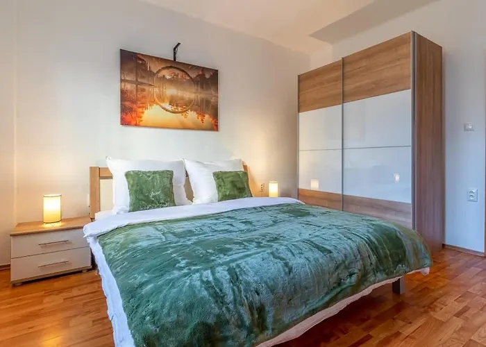 Apartament Cosy Flat Close To