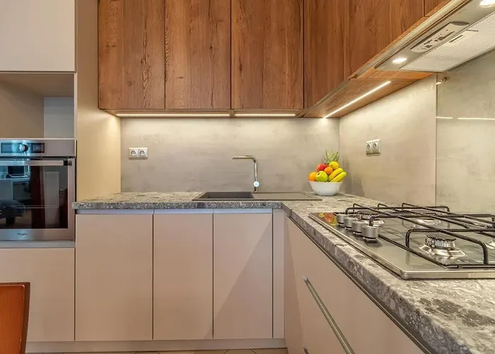 Cosy Flat Close To 아파트